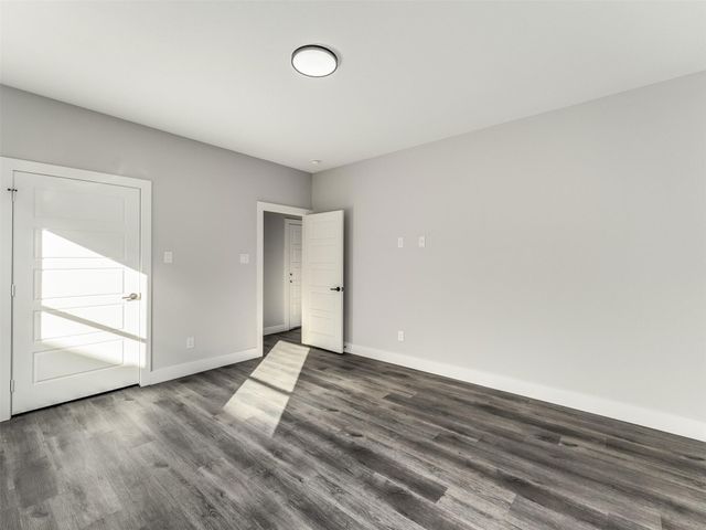 2610 S Ewing Avenue, Dallas, TX 75216