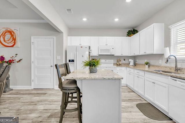 814 Natures Walk, Gray, GA 31032