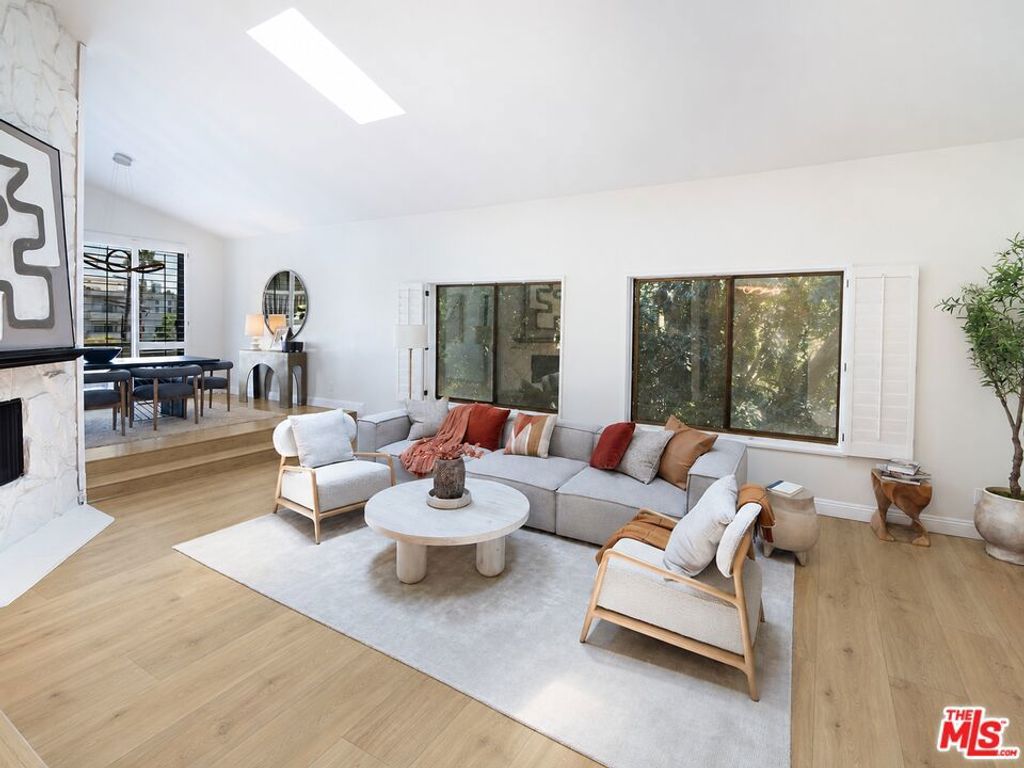 1434 Greenfield Avenue 303, Los Angeles, CA 90025 — exterior