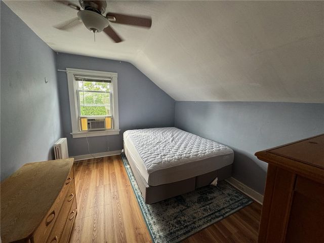 23 Carey Street, Newport, RI 02840