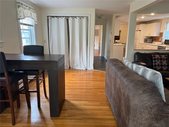 23 Carey Street, Newport, RI 02840