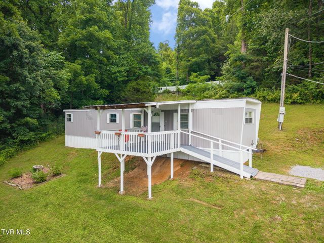 131 Russell Hill Road, Elizabethton, TN 37643