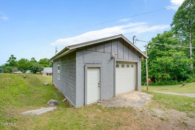 131 Russell Hill Road, Elizabethton, TN 37643