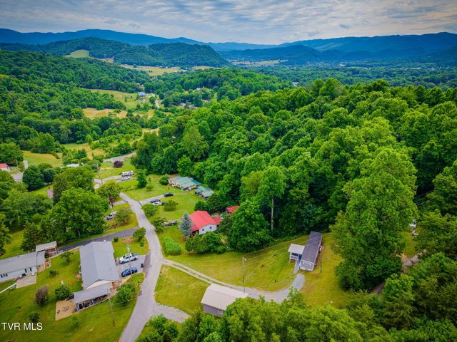 131 Russell Hill Road, Elizabethton, TN 37643
