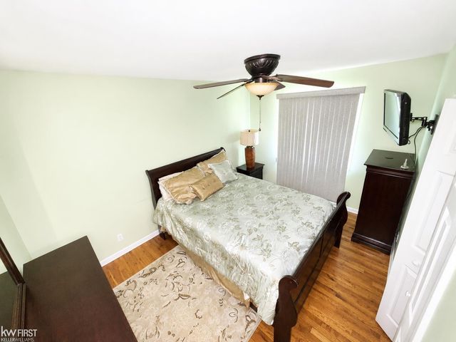 1282 Arrowhead Drive, Burton, MI 48509