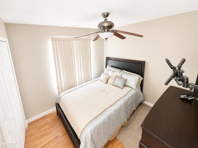 1282 Arrowhead Drive, Burton, MI 48509