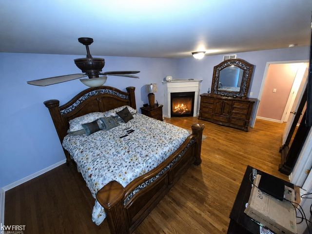 1282 Arrowhead Drive, Burton, MI 48509
