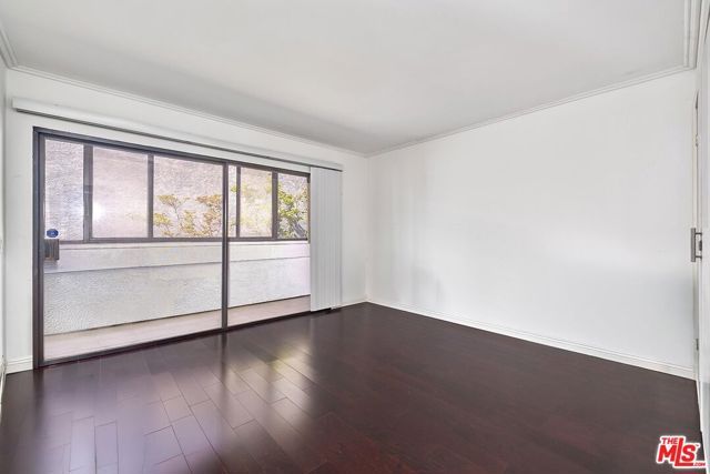 421 S Van Ness Avenue 3, Los Angeles, CA 90020