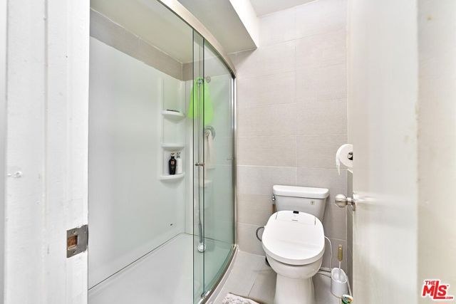 421 S Van Ness Avenue 3, Los Angeles, CA 90020