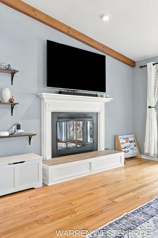 28 E 25th Street, Holland City, MI 49423
