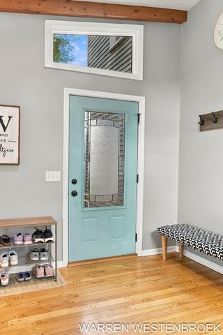 28 E 25th Street, Holland City, MI 49423