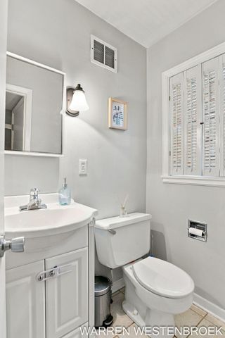 28 E 25th Street, Holland City, MI 49423