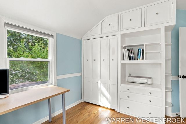 28 E 25th Street, Holland City, MI 49423