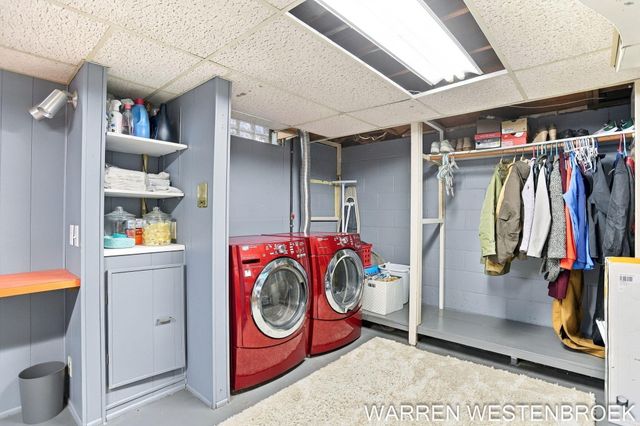 28 E 25th Street, Holland City, MI 49423