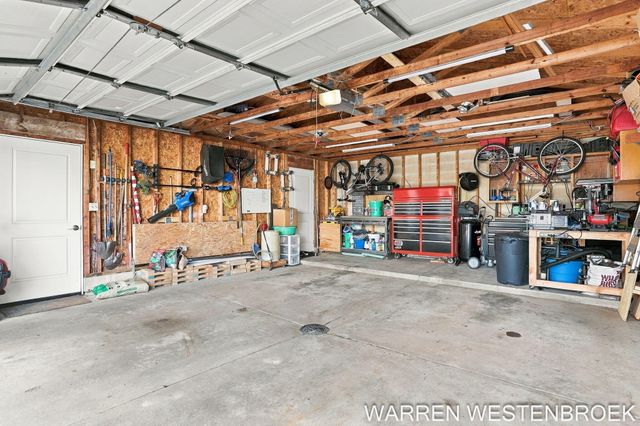 28 E 25th Street, Holland City, MI 49423