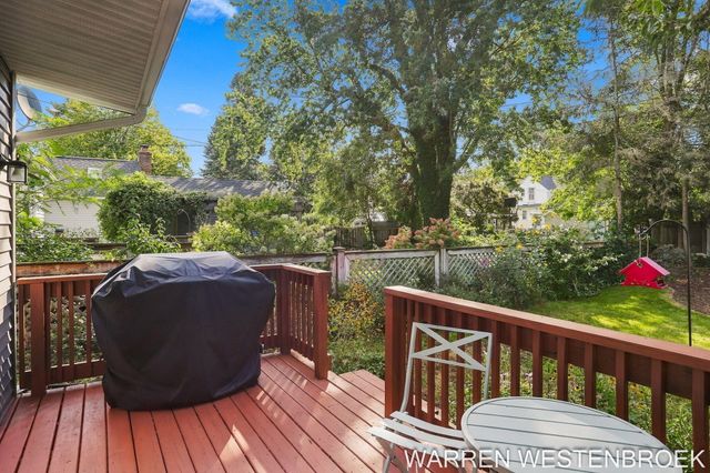 28 E 25th Street, Holland City, MI 49423