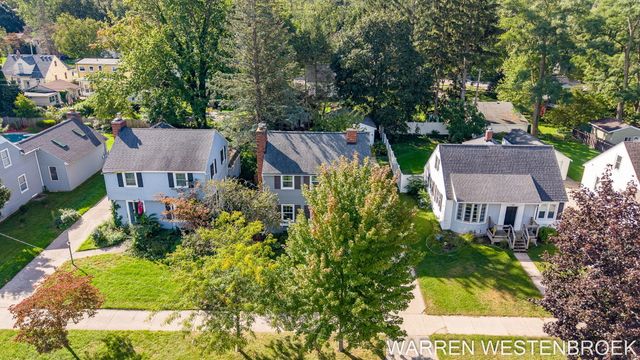 28 E 25th Street, Holland City, MI 49423