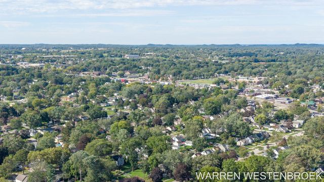 28 E 25th Street, Holland City, MI 49423
