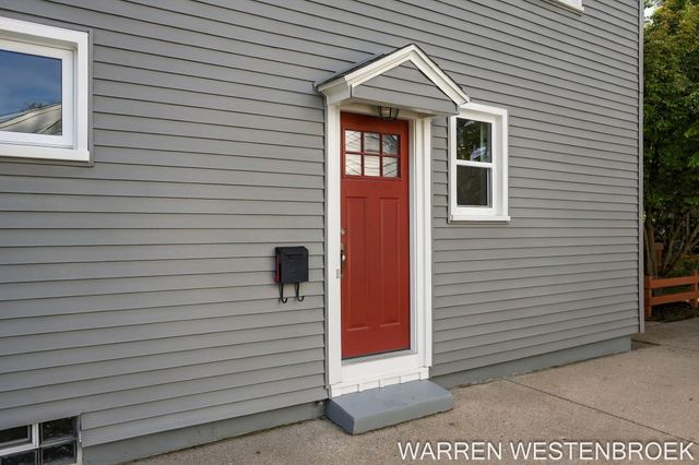 28 E 25th Street, Holland City, MI 49423
