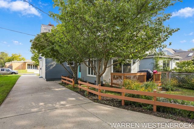 28 E 25th Street, Holland City, MI 49423