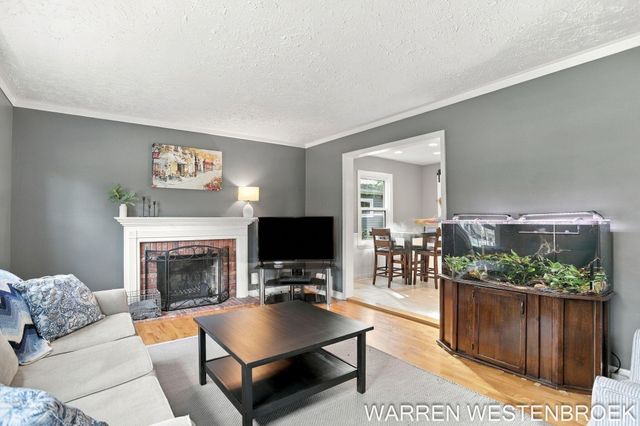 28 E 25th Street, Holland City, MI 49423
