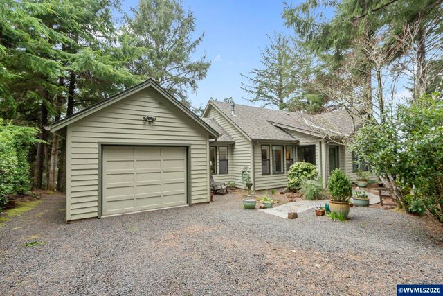 120 Ridge Crest Rd, Gleneden Beach, OR 97388