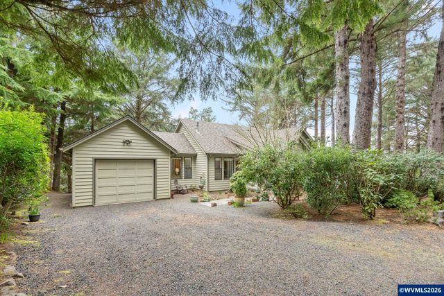 120 Ridge Crest Rd, Gleneden Beach, OR 97388