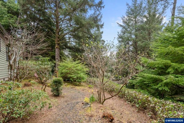 120 Ridge Crest Rd, Gleneden Beach, OR 97388