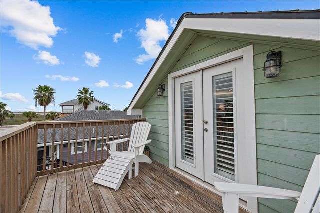 634 Dolphin Cr, Port Aransas, TX 78373