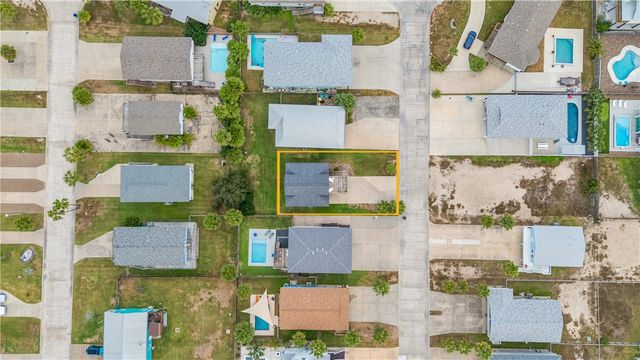 634 Dolphin Cr, Port Aransas, TX 78373