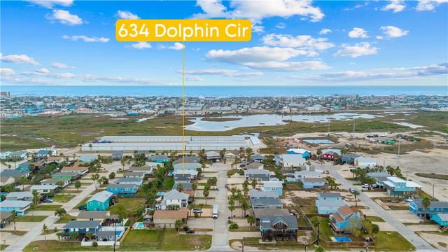 634 Dolphin Cr, Port Aransas, TX 78373