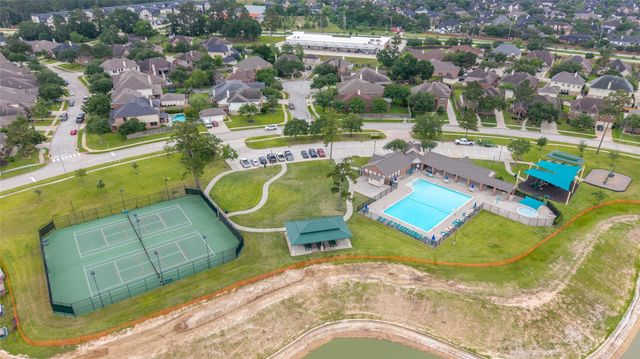 14422 Lakepointe Bend Lane, Cypress, TX 77429