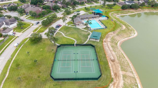 14422 Lakepointe Bend Lane, Cypress, TX 77429