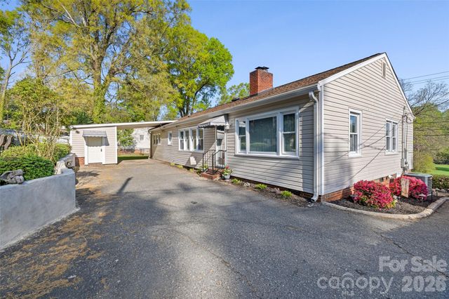 839 W Garrison Boulevard, Gastonia, NC 28052