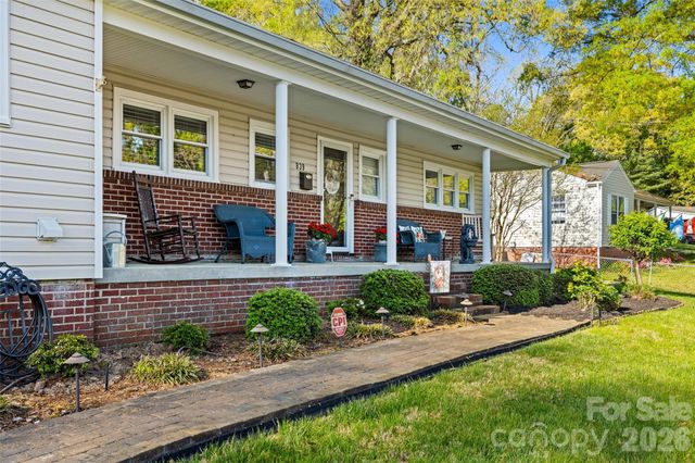 839 W Garrison Boulevard, Gastonia, NC 28052