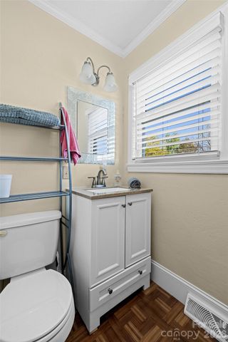 839 W Garrison Boulevard, Gastonia, NC 28052