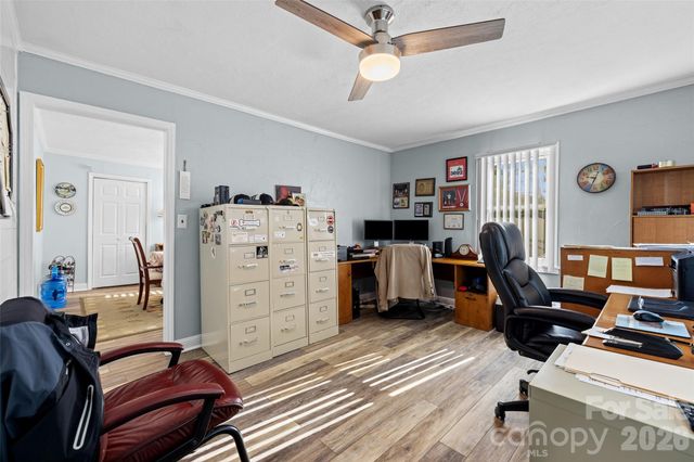 839 W Garrison Boulevard, Gastonia, NC 28052