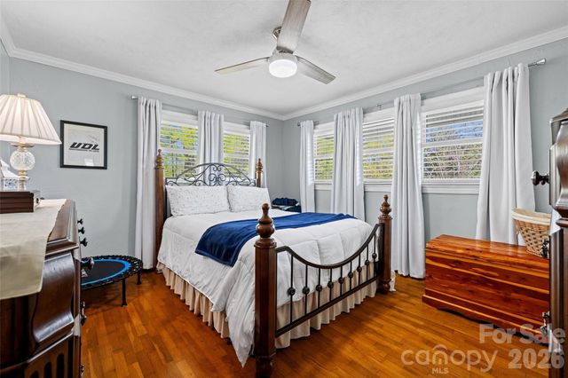 839 W Garrison Boulevard, Gastonia, NC 28052