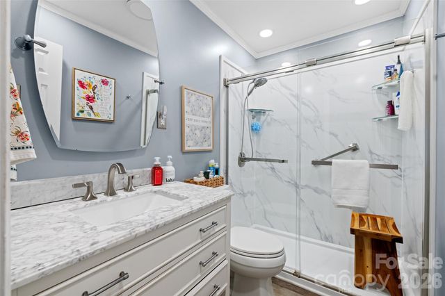 839 W Garrison Boulevard, Gastonia, NC 28052