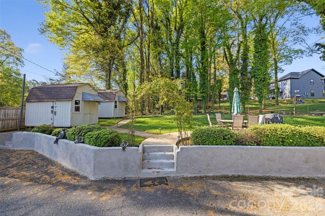 839 W Garrison Boulevard, Gastonia, NC 28052