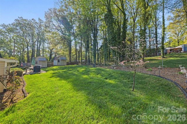 839 W Garrison Boulevard, Gastonia, NC 28052