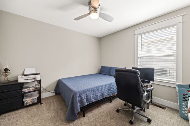 103C Oak Park Dr, Dickson, TN 37055