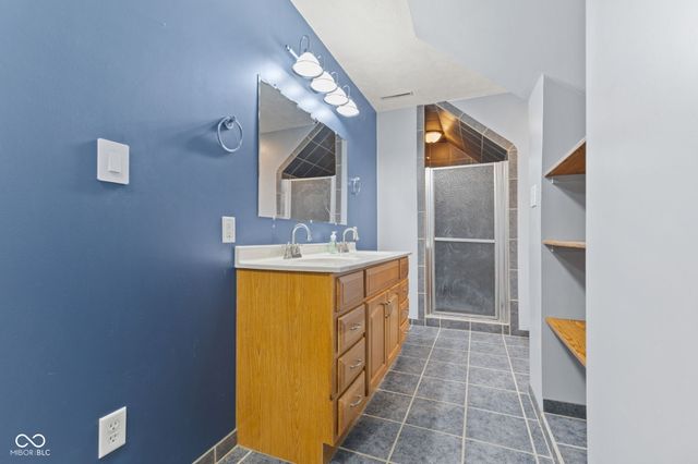 8615 N Briarwood Lake East Drive, Monrovia, IN 46157