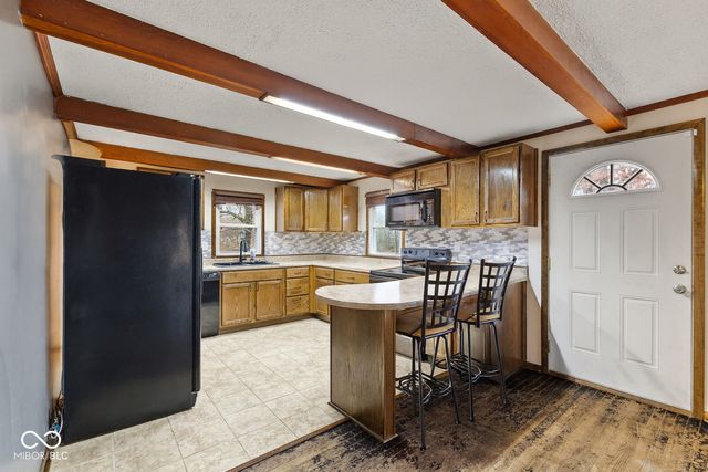 8615 N Briarwood Lake East Drive, Monrovia, IN 46157