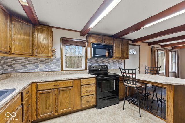 8615 N Briarwood Lake East Drive, Monrovia, IN 46157