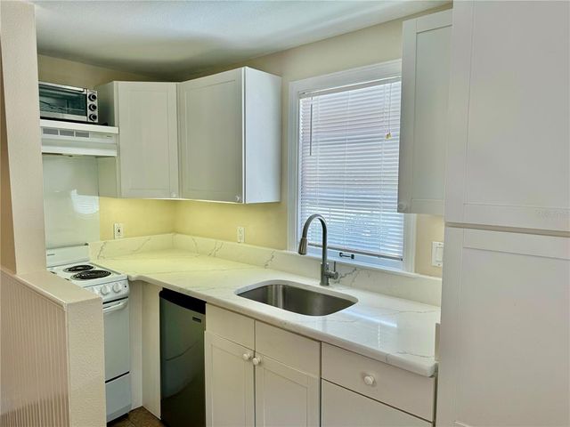 1003 BEVERLY AVENUE, Largo, FL 33770