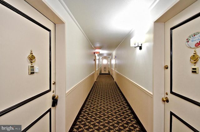 7301 Coventry Ave Apt 302, Elkins Park, PA 19027