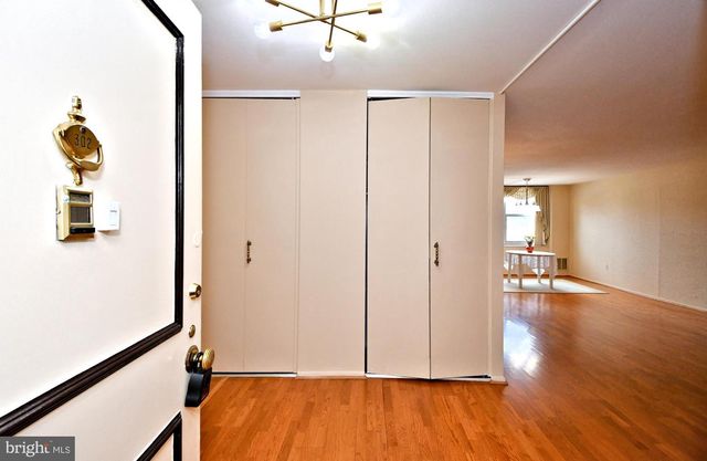 7301 Coventry Ave Apt 302, Elkins Park, PA 19027
