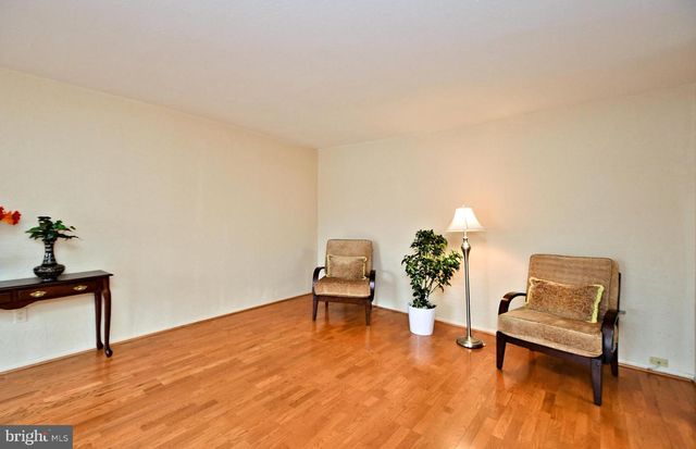 7301 Coventry Ave Apt 302, Elkins Park, PA 19027