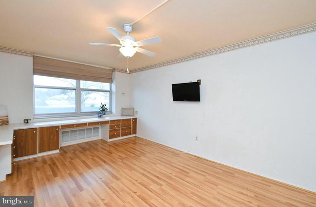 7301 Coventry Ave Apt 302, Elkins Park, PA 19027